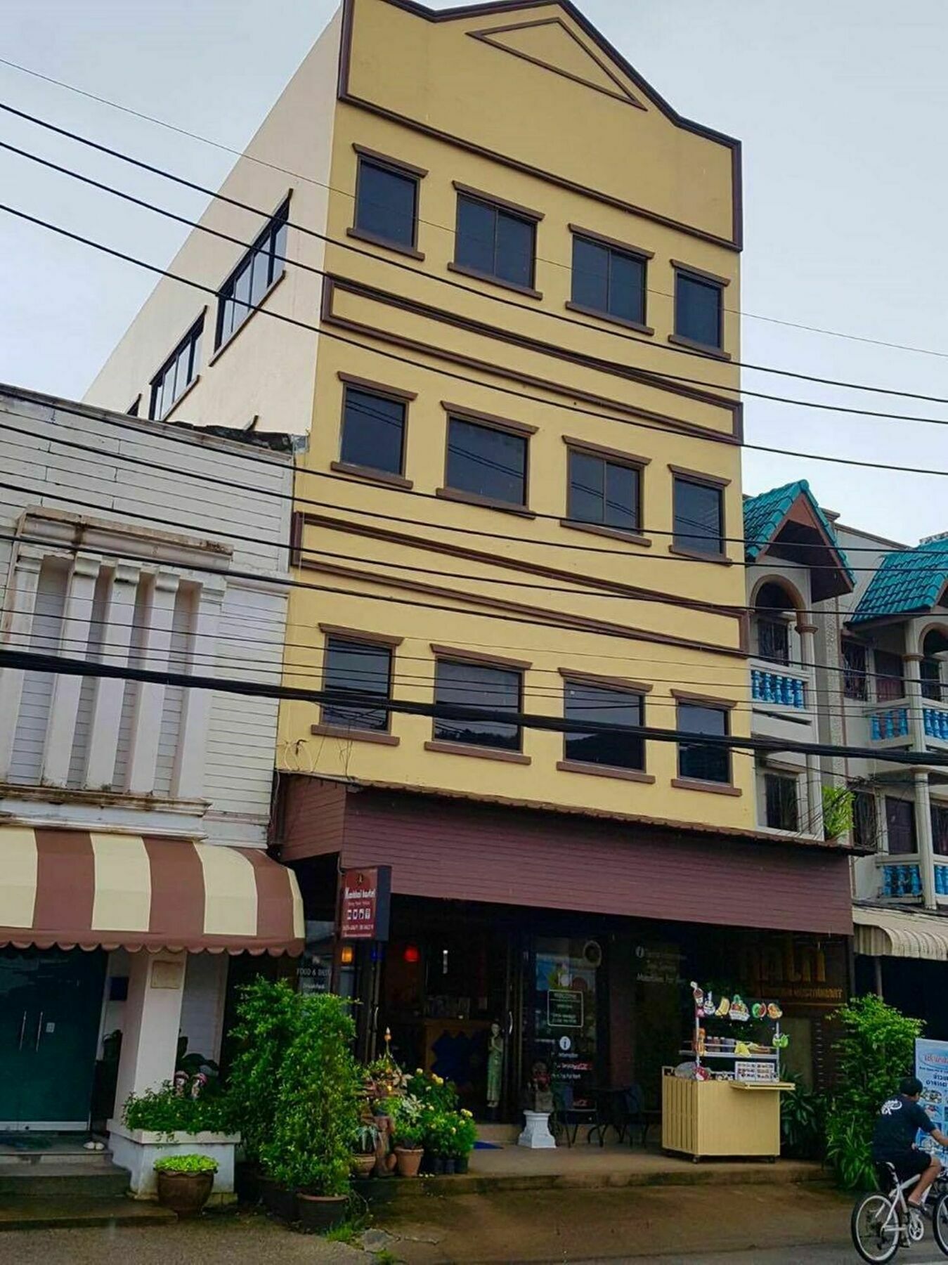 Kookkai House Hostel Patong Luaran gambar